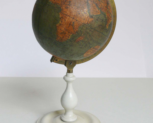 Erdglobus, terrestrial globe